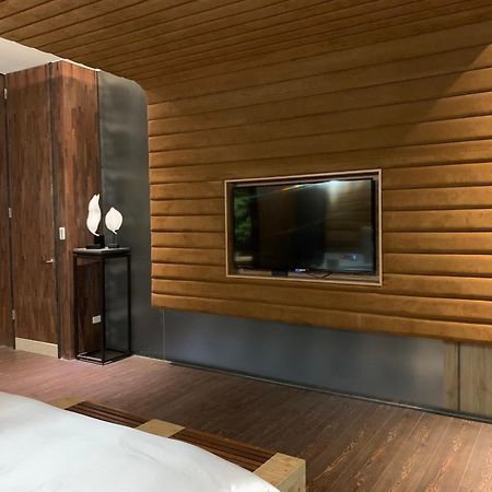 Aquarius Motel Taichung Exterior photo