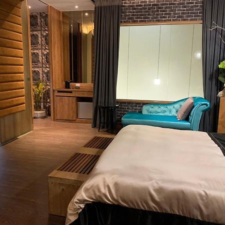 Aquarius Motel Taichung Exterior photo