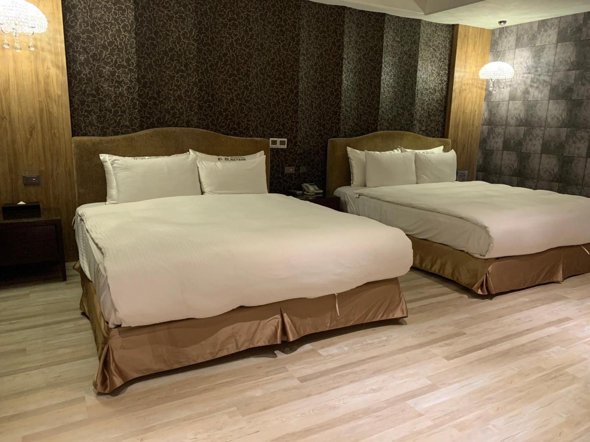 Aquarius Motel Taichung Exterior photo